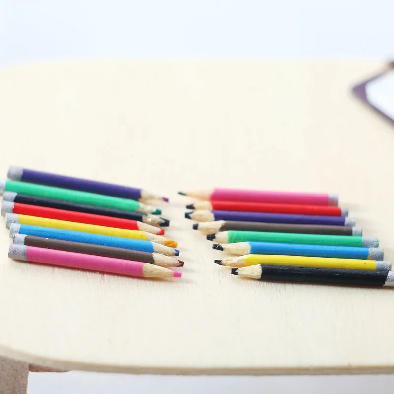 Miniature Dollhouse Colored Pencils – Set of 8