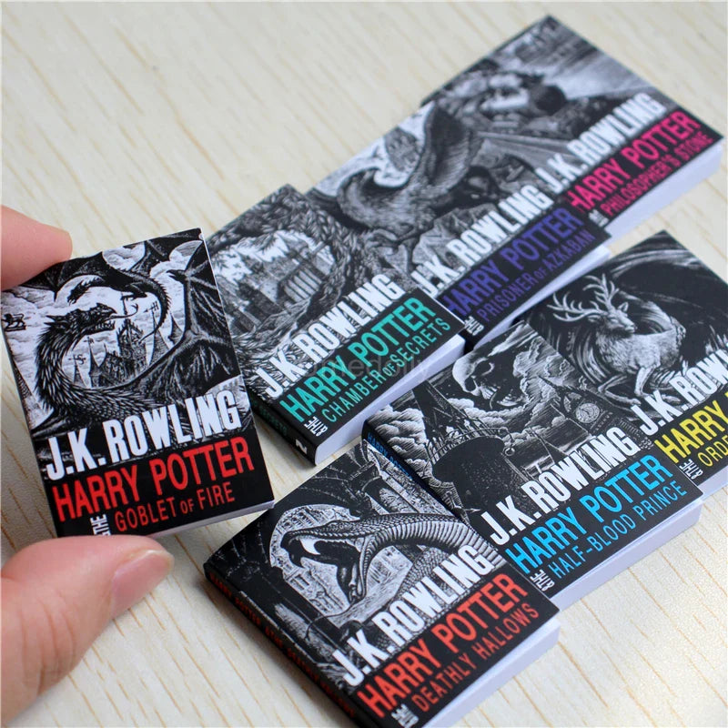 Miniature Books & Magazines – 1/6 Scale Dollhouse Decor