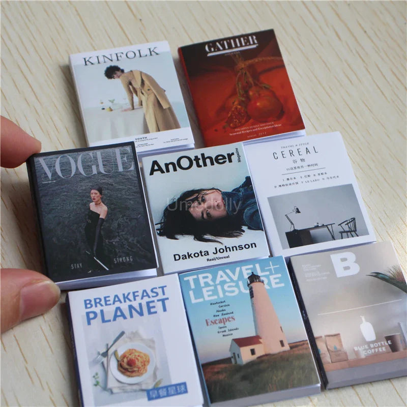 Miniature Books & Magazines – 1/6 Scale Dollhouse Decor