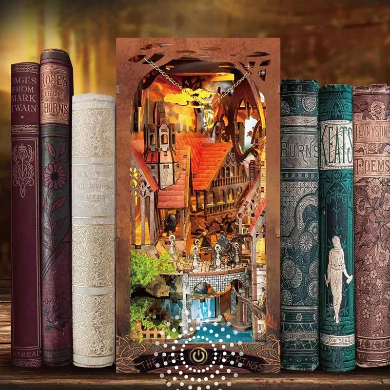 Book Nook – Epic Middle-earth Diorama Kit - Book Nook Kit