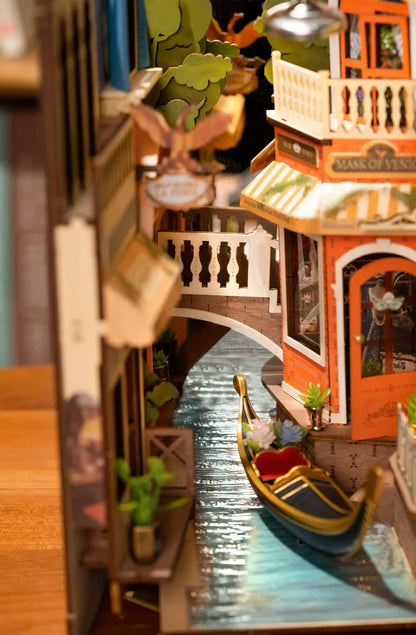 Robotime Romantic Venice Book Nook Kit - Book Nook Kit